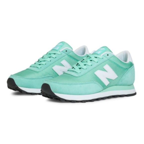 New Balance Shoes - Retro New Balance 501 Women's
